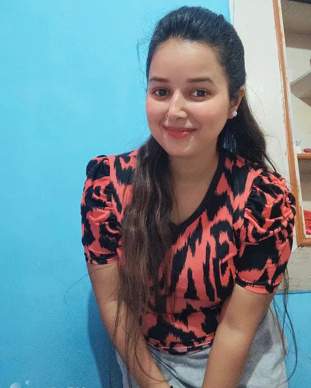 Book a Call Girl to enjoy top Call Girl service at reasonable rate 1