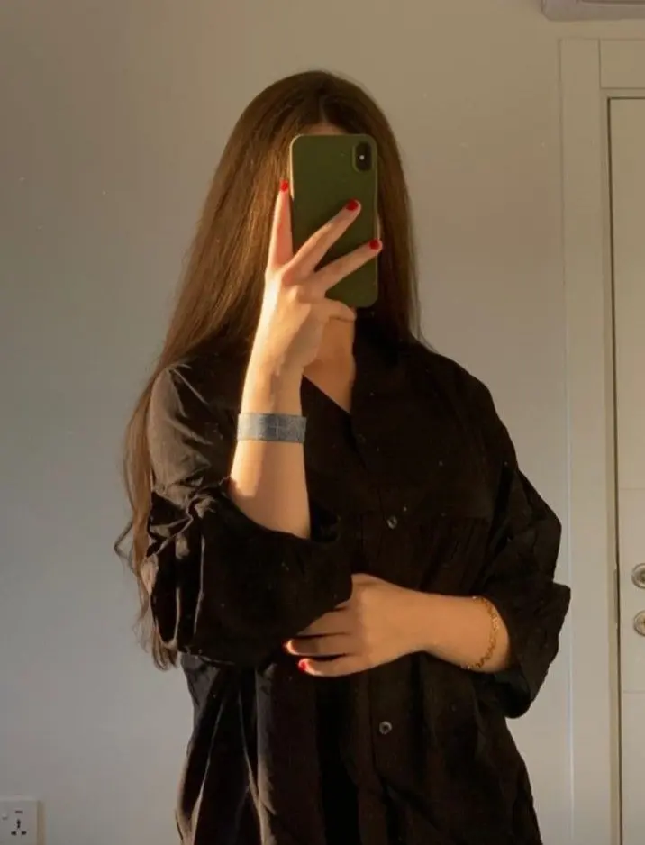 Looking for an experienced Housewife Call Girl in Ahmedabad? Book me now to enjoy real sex