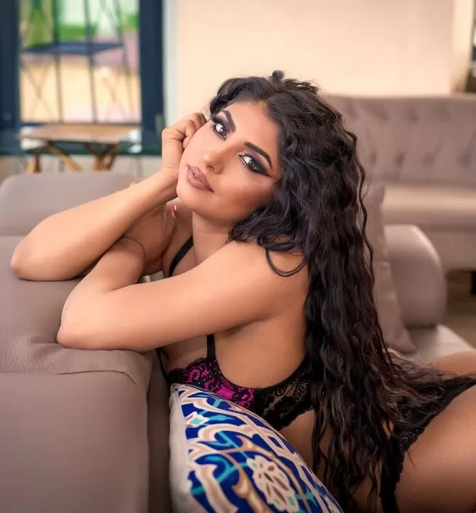 Fulfill Your Hidden Desires With Suhani In Chennai 2