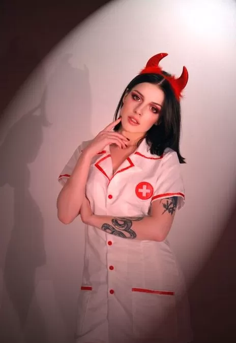 Satisfy You Needs Tonight with 100% Pleasure 2