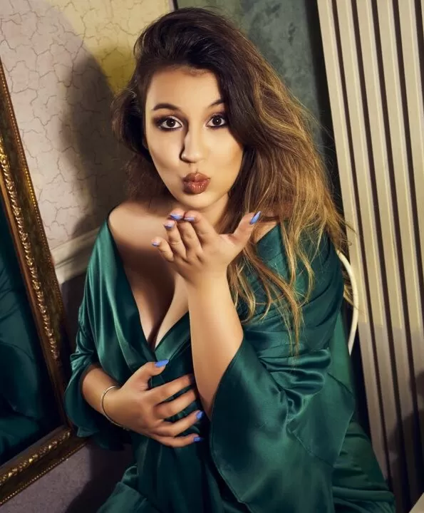 Doorstep Call Girl Nearby for Personalized Service in Meerut 3