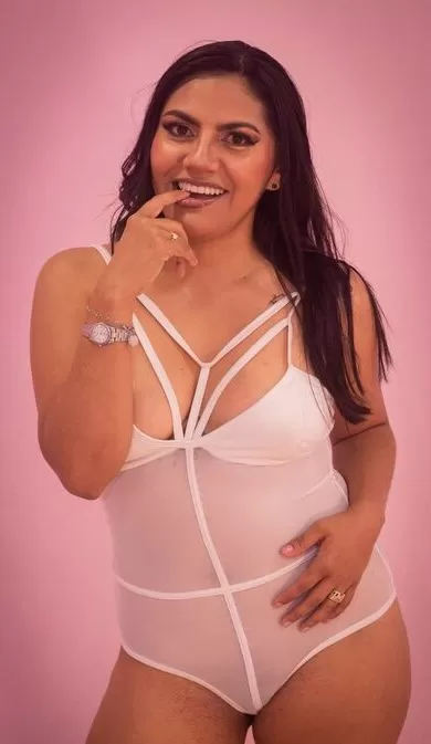 Young Call lady in Ranchi with Sexy images 1