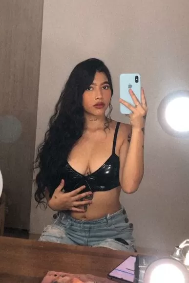 Affordable call girl in Raipur with 24x7 availablity 2