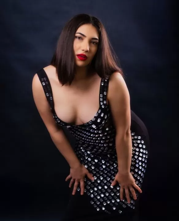 Dehradun sexual companion willing to provide girlfriend experience 3 Dehradun sexual companion willing to provide girlfriend experience 3