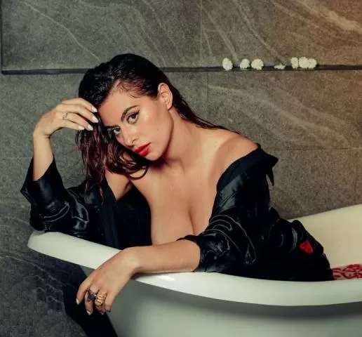 Perfect Call girl in Dhanbad for your Weekends