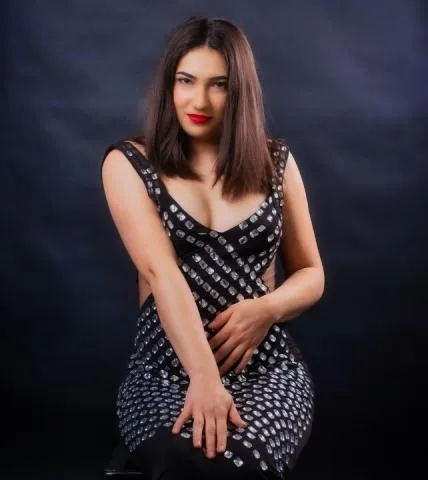 Quality Call girl in Allahabad ready for Complete Sexual Joy