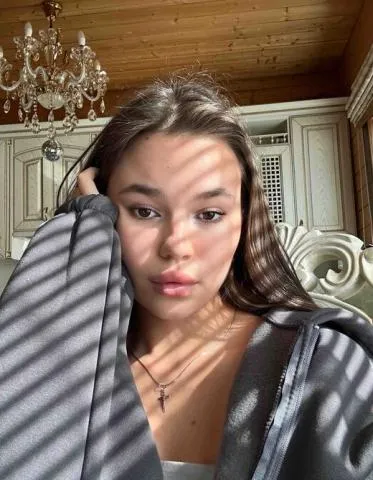 Girlfriend Material call girl service at your Doorstep